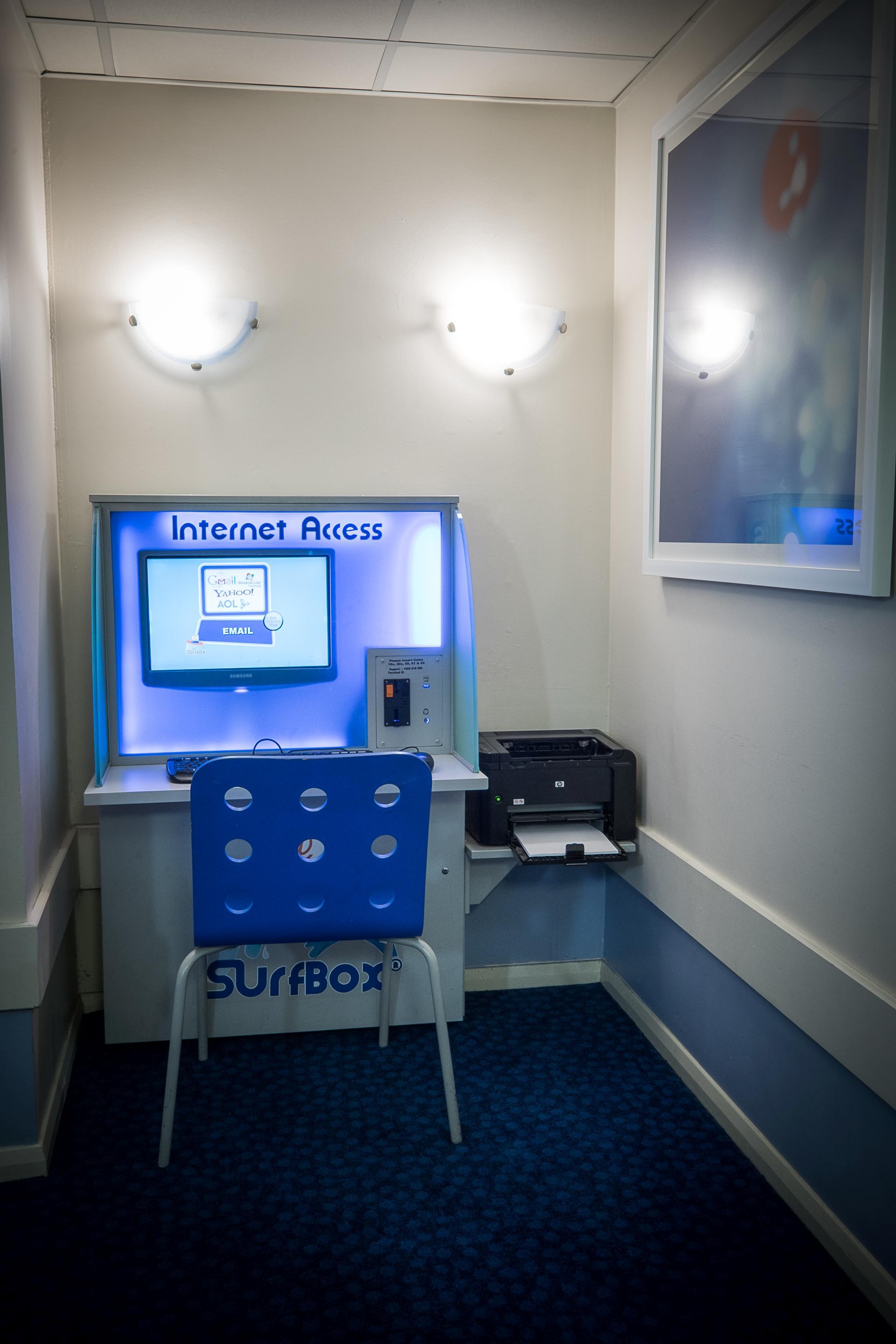 Travelodge Вотерфорд Екстер'єр фото
