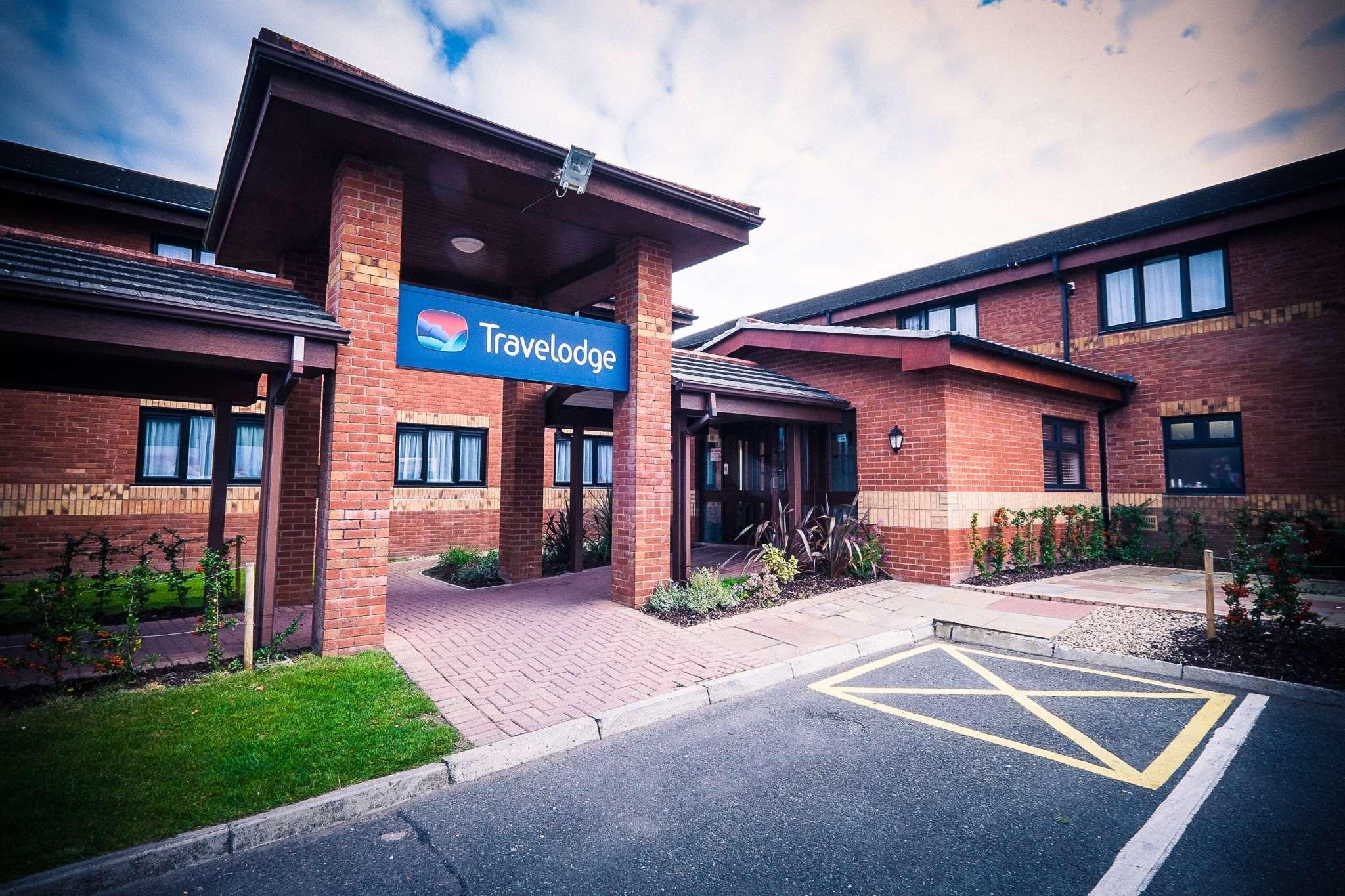 Travelodge Вотерфорд Екстер'єр фото